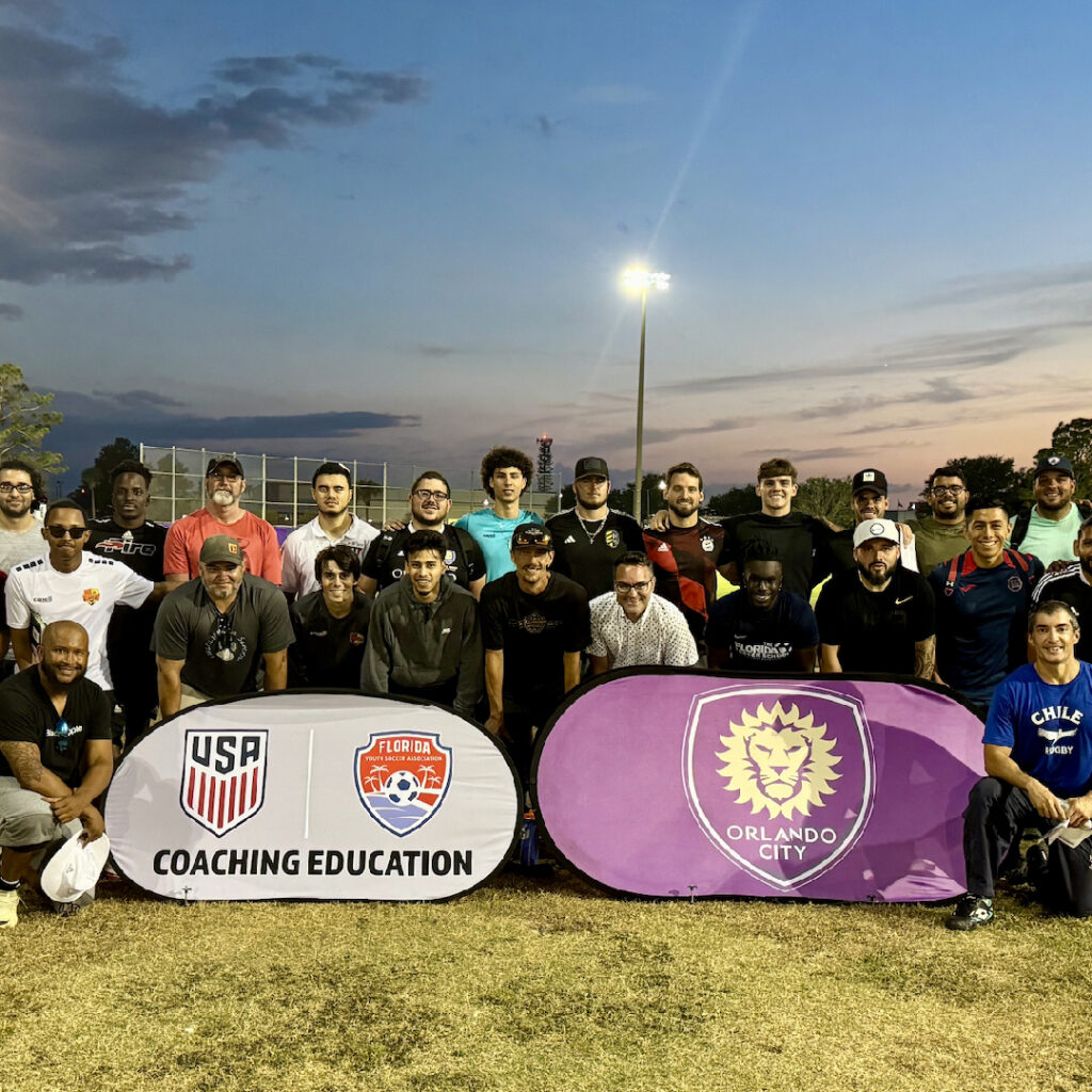 carrusel soccer mesa de trabajo 1 copia 19