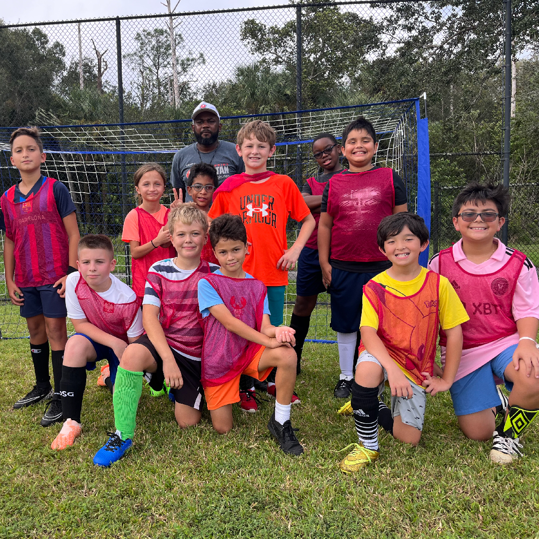 Home carrusel soccer mesa de trabajo 1 copia